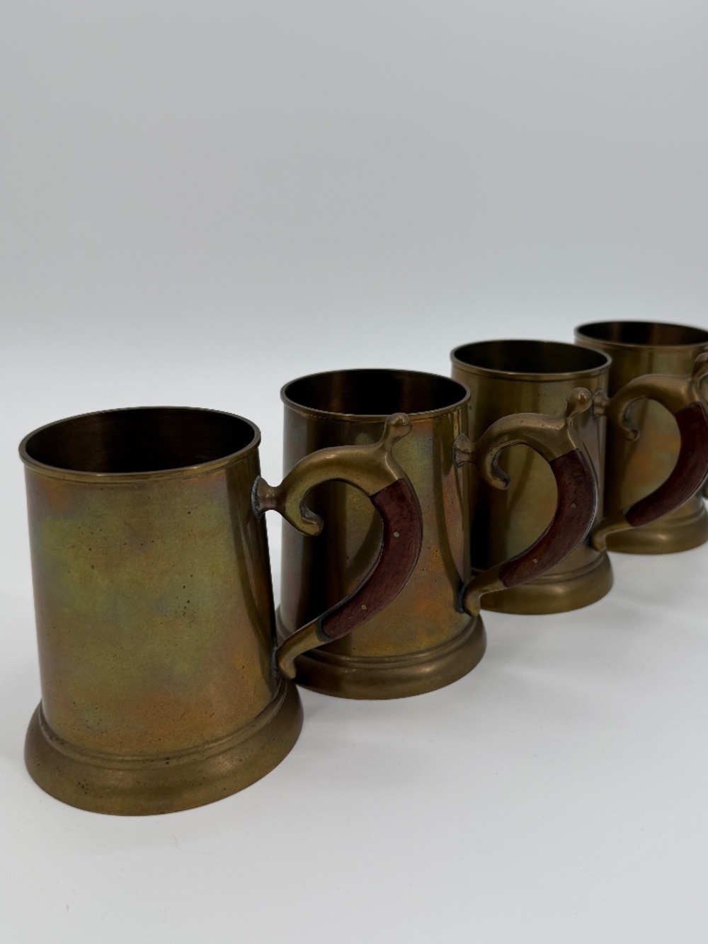 4 Vintage Solid Brass Steins Mug Tankard Teak Wood Handle Heavy MCM Barware Set